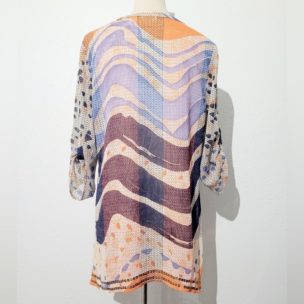 Chico’s Women’s Tunic Top Size Medium Sheer Abstract Print Roll Tab Sleeves - Picture 5 of 11